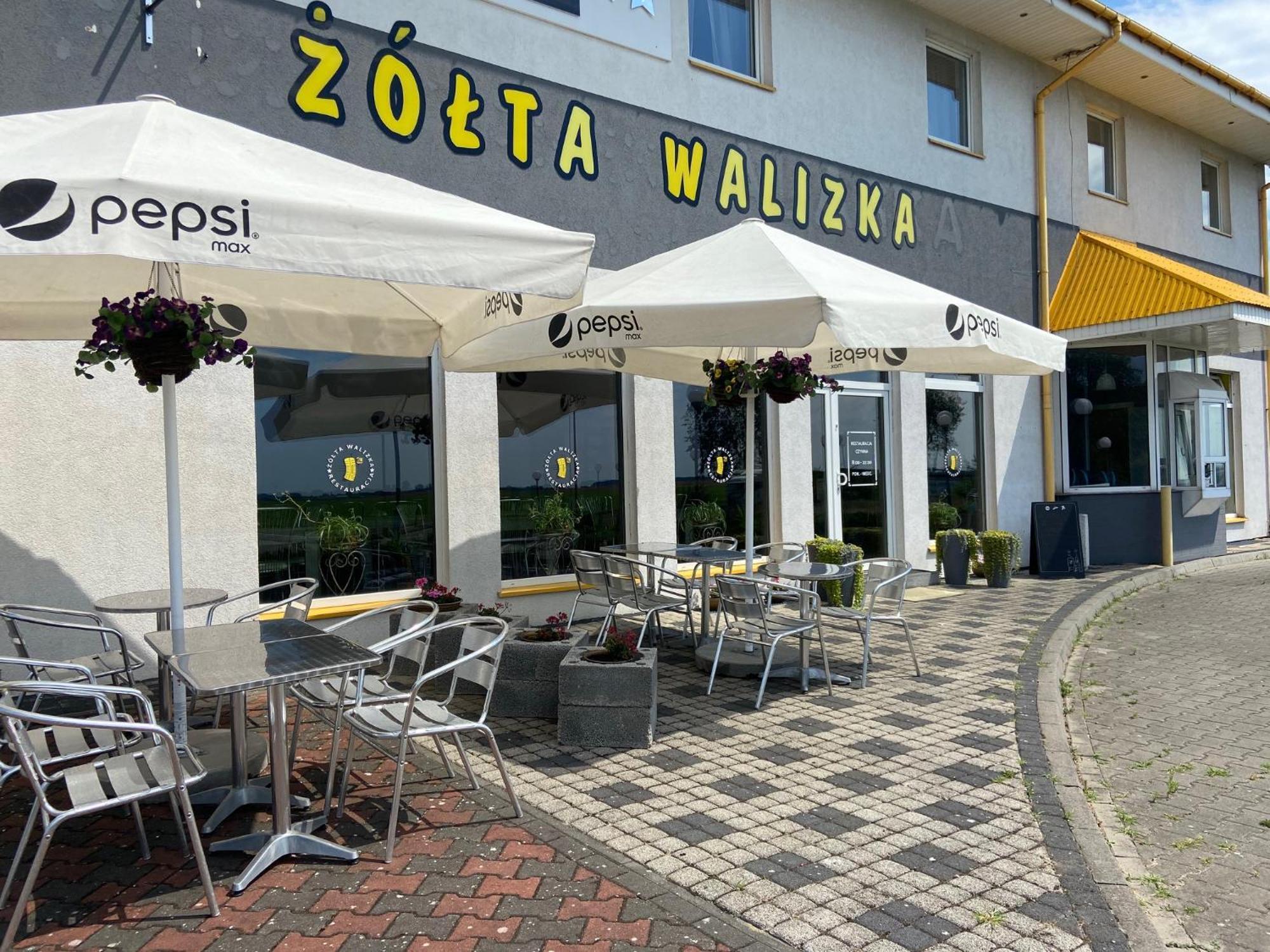 Zolta Walizka Gosciniec Pensjonat Podrzewie